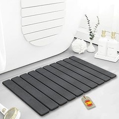 ¿Son efectivas las alfombras de baño de secado rápido en climas húmedos?