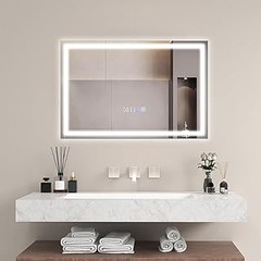 Top espejos de baño con reloj perfectos para espacios reducidos